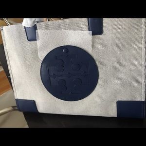 Ella Canvas Tote (Navy)(LARGE).   Approx: 17x12x6